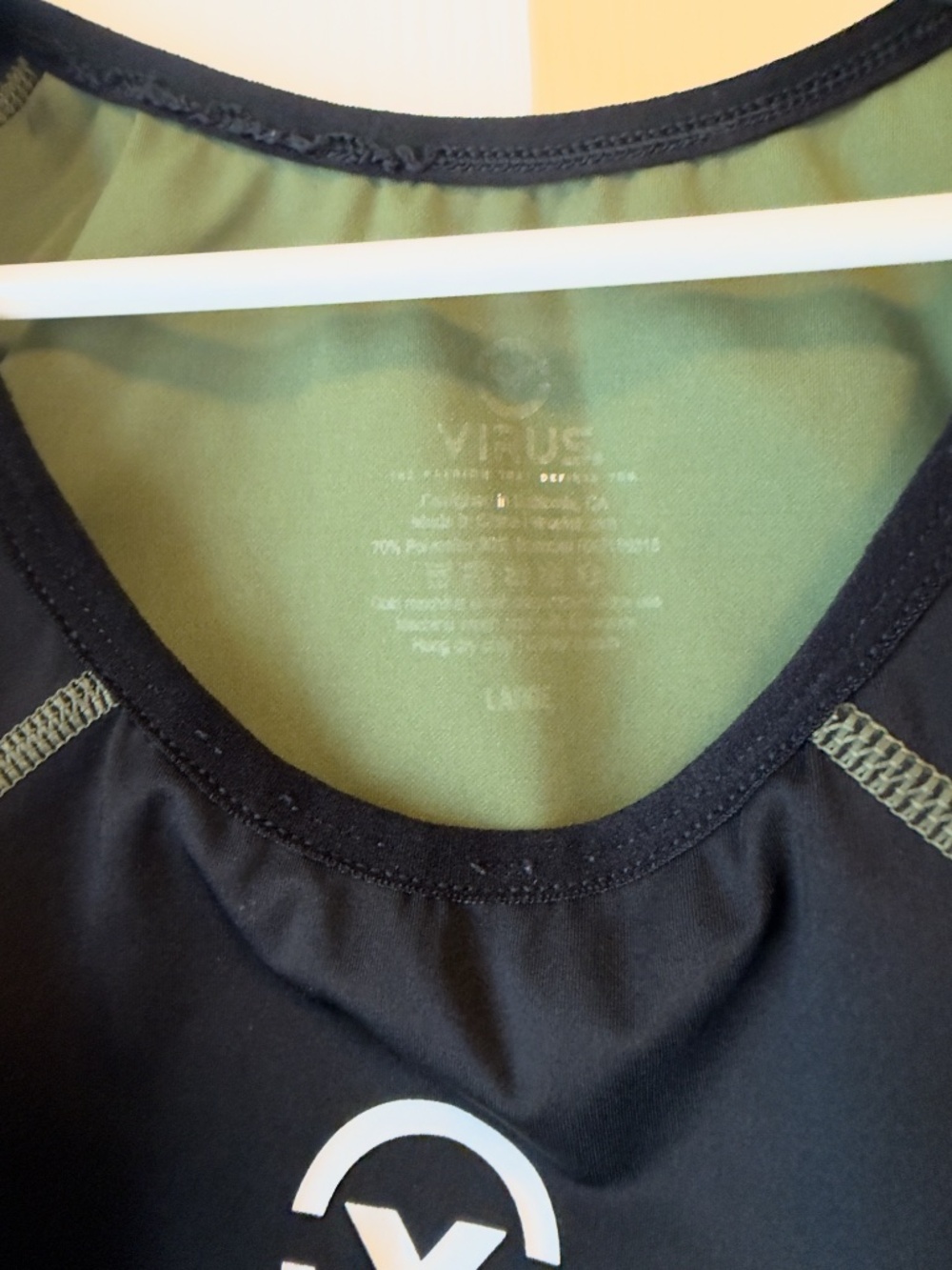 Virus Elevate V2 Singlet Size Large - Picture 3 of 4